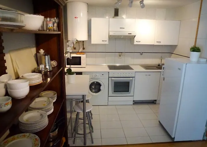 - Admite Mascotas - *